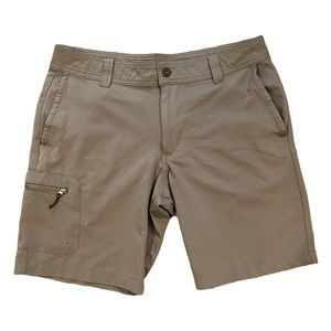 Magellan Outdoors Fish Gear Shorts Size 32